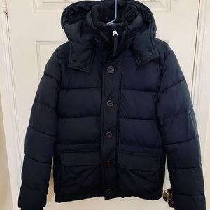 Dark blue Abercrombie puffer jacket
